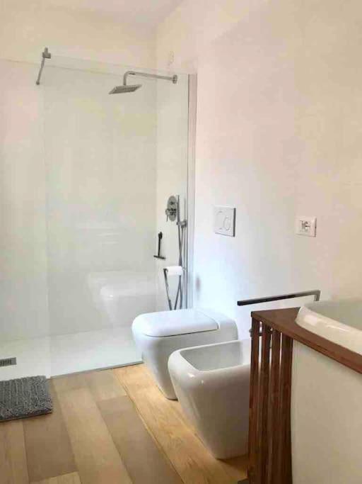 Interno4Home: In Centro Storico Con Posto Auto فيرّارا المظهر الخارجي الصورة