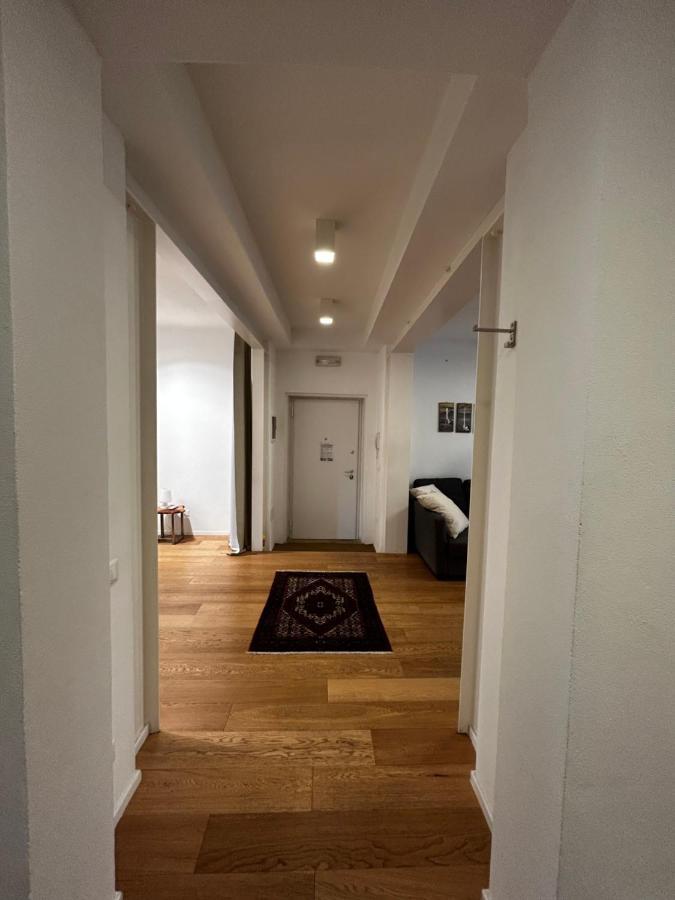 Interno4Home: In Centro Storico Con Posto Auto فيرّارا المظهر الخارجي الصورة