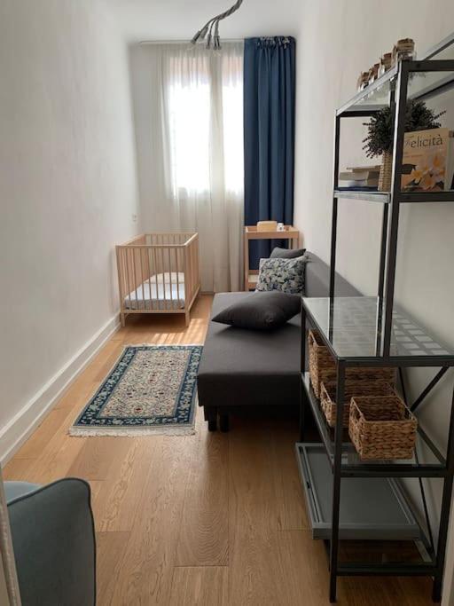 Interno4Home: In Centro Storico Con Posto Auto فيرّارا المظهر الخارجي الصورة