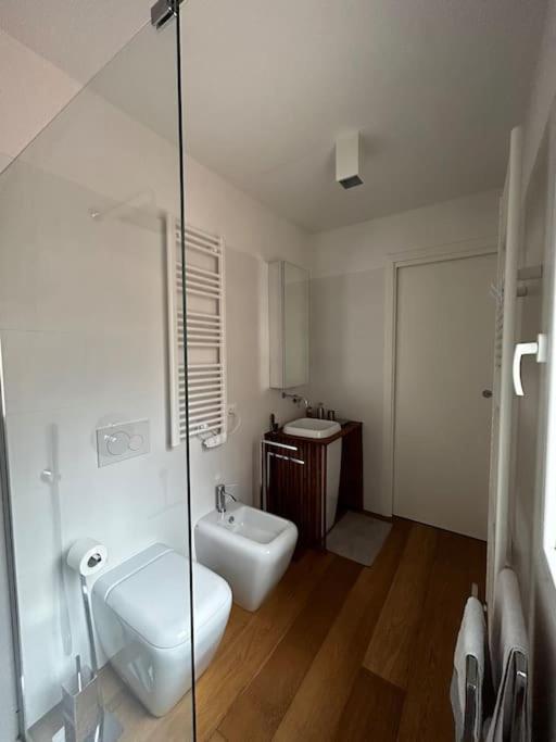 Interno4Home: In Centro Storico Con Posto Auto فيرّارا المظهر الخارجي الصورة
